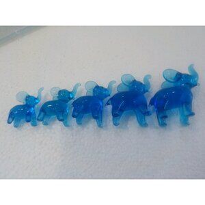 Vtg Set of 5 Hand Blown Cobalt Blue Glass Elephant Miniatures Graduated Sizes